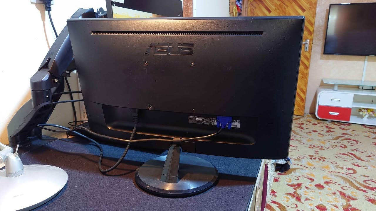 شاشة اسوس 1080 قياس 24 انج 65 hrz مع كيبل طاقة وvga سعر 50 الزبير, البصرة


**إذا كنت صاحب هذا الإعلان وتريد حذفه لأي سبب، رجاءا أرسل رسالة إلى الدعم الفني**