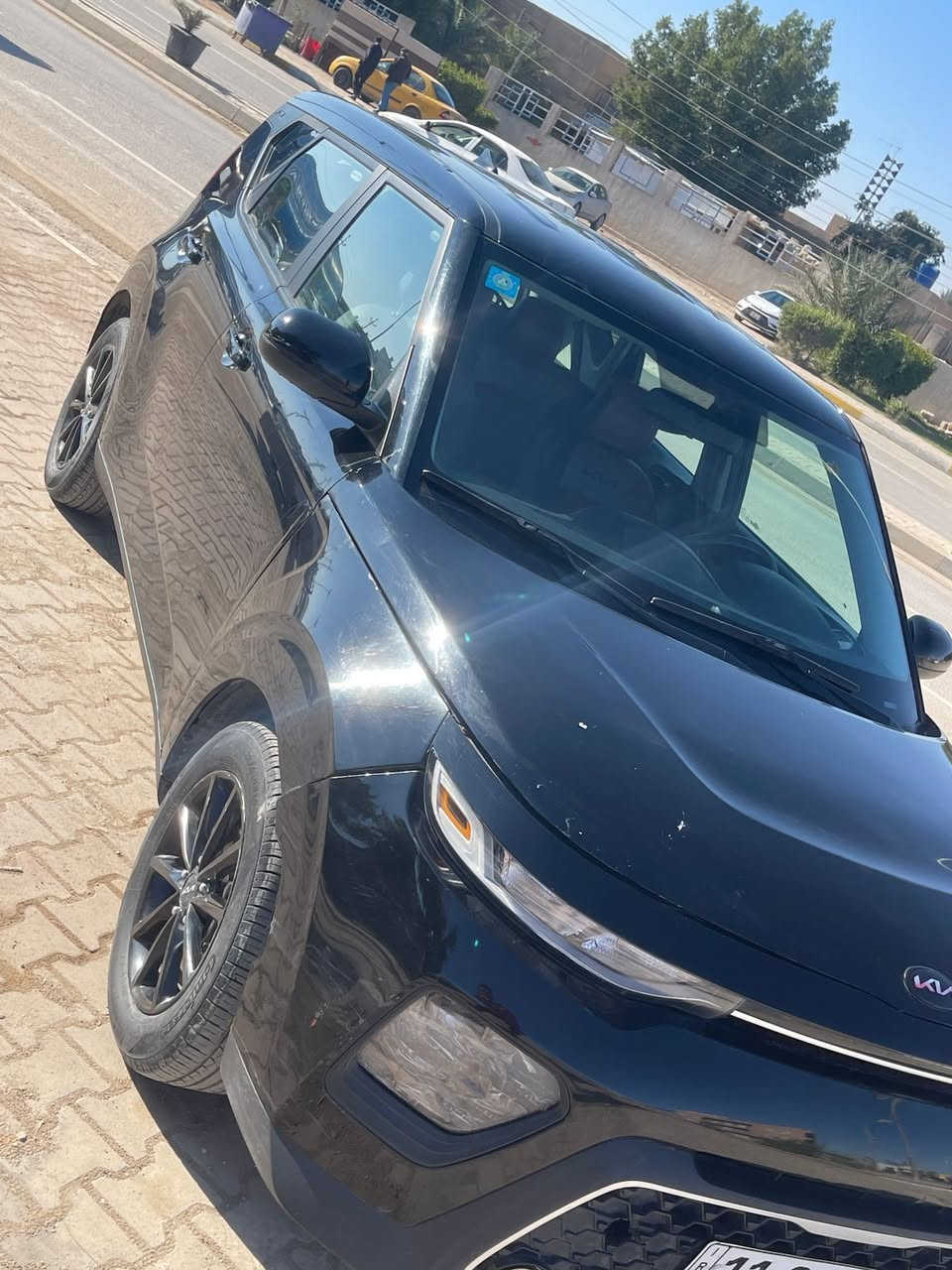 السلام عليكم 
كيا صول
موديل 2021 وار امريكي حادثها فقط جاملغ وبنيد صور الحادث موجوده وصور السونار هم مرفوقه رقم بغداد السيارة جديده حيل السعر 125 وبيها مجال بسيط 
للاستفسار الاتصال على رقم *********** غير متواجد على النت
