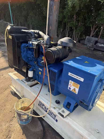 معرض مولد للبيع بيركز نكليزي اصلي ٤ بستم سوبر انتر كلر ١٠٠ كيفي ابلادي لأصرف ولا بخار تشغيل جهاز برودكشن اتو نضام حمايه كامل عنوان بغداد رقم الهاتف ***********
