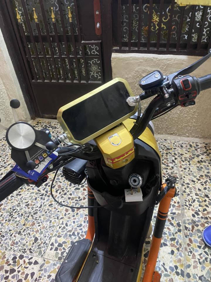 سلام عليكم دراجه x900
ملف2000W
كوم حديد
عوزه بس بطاريات
250قفل
واتساب فقط***********
