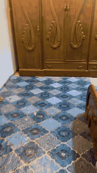 غرفه البيع صاج عراقي باب اول سعر مليون او نص ***********
