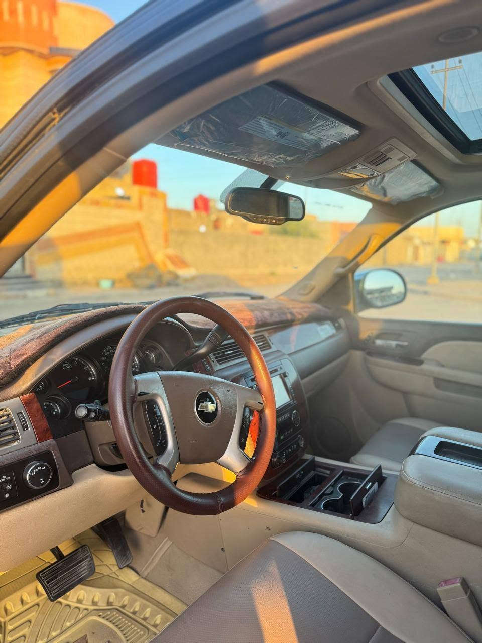 السلام عليكم
تاهـو للبيع 2014

1: وارد خليجي

2: فول مواصفات (LTZ)

3: بونيراما 

4: كشنات ملكيـة

5: السيارة (VIB)

6: كفالة عامه السيارة كلها مكفوله

7: گير + مكينـة + حداديـة .فووول 

8: لون اسود نضيف بعده بلمعتـه 

9: تدفئه + تبريد +كشنات كهربائية

10: صندوق كهربائي +مرايات شفط

11: الدواخل عسل (المرغوب)

12:السعر( 255 )$ وبيها مجال 

***********

***********

