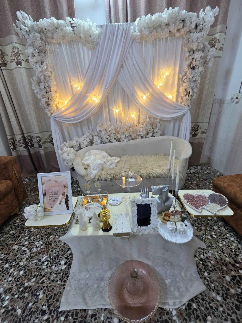 متوفر كوشات مهر ايجار داخل النجف اسعار مناسبه جدا
للحجز خاص 
واتساب ***********
