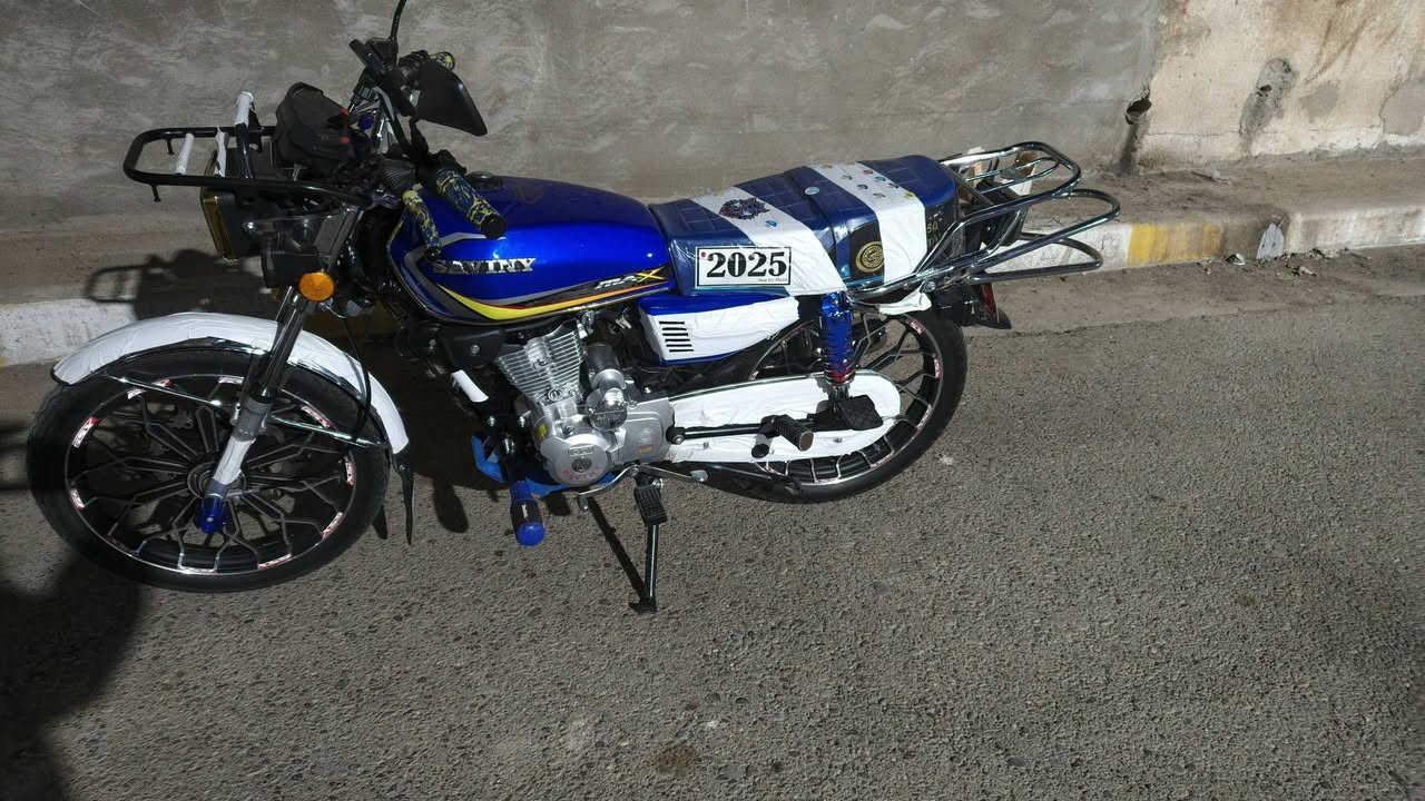 سلام عليكم/ ماطور سيفان ايراني موديل 2025 بعده جديد احلا من بصوره 
محرك 150 تواصل خااص


**إذا كنت صاحب هذا الإعلان وتريد حذفه لأي سبب، رجاءا أرسل رسالة إلى الدعم الفني**