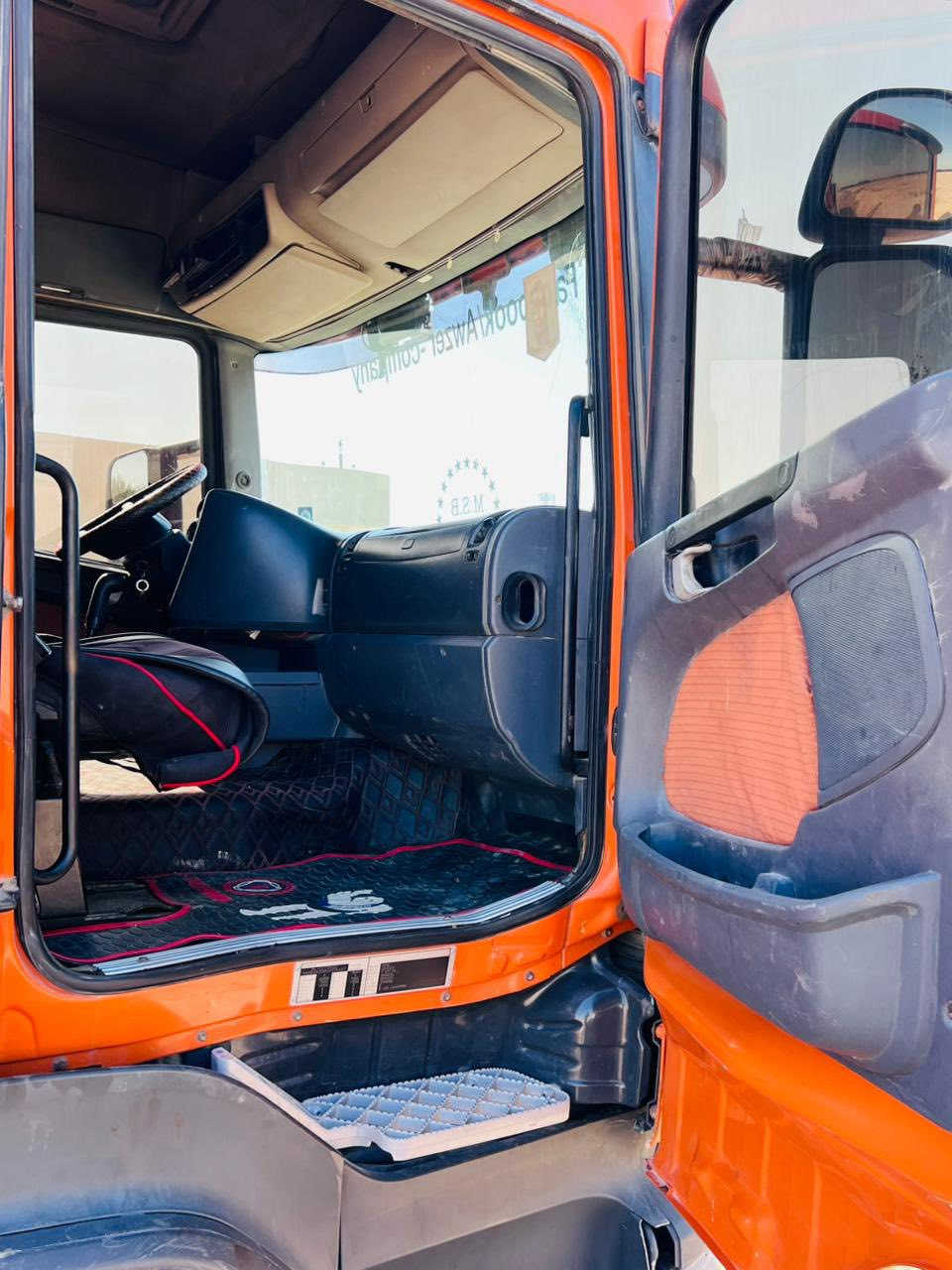 سكانيا 2007رقم بصره جديد السنويه باسمي   محرك 420انجكسن كفاله محرك وشاصي وتحويل العنوان بصره. ***********
