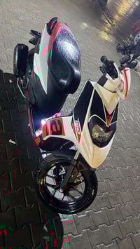 ابريليا موديل 24 ماشيه 9 الاف رقم سنوية تريد وكاله او تحويل سعرها مليو...