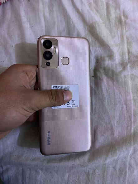 جهاز انفنكس هوت ١٢ بلي اخو الجديد زلغ مابي ماداخل تصليح  ذاكره ١٢٨ عشوائيه ٦ بطاريه ٦٠٠٠ كامرته حلوه 
مكاني شطره 
السعر ٨٠
*********** الشطره
