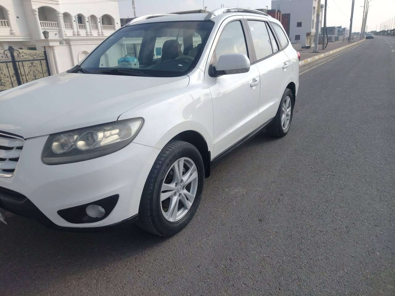 من رخصت الادمن المحترم
للبيع اومراوس حسب القناعه 
هونداي سنتافي خليجي موديل 11
محرك 2400
7راكب
ثلاجه 
سلايت روف
تبريد 3قطع
تبريد تدفئه جاهزه
رقم اربيل سنويه نافذه
تريد تحويل او وكاله اني حاظر
صبغ بنيدودعاميات فقط
السعر المطلوب 133 وبيه مجال
مكان السياره الرمادي الحوز،،،،، الستفسار التصال،،،،،،، 
***********
***********
