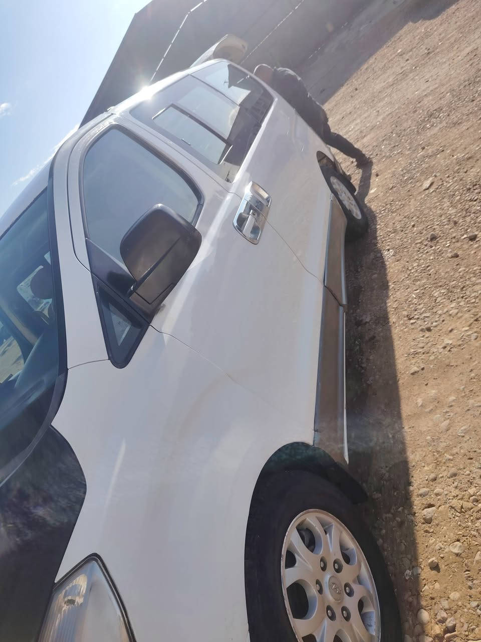 السلام عليكم ستاركس مفتوح رقم بابل موديل 8
 البيع مكينه مكفوله السياره مصفره الصدر بحالاجيده السعر  115 وبيها مجال  مكان السياره الصويره التصال ***********
