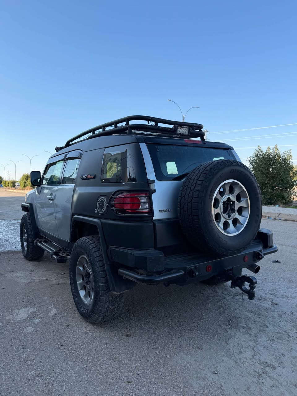 تويوتا اف جي 2008 خليجي  رقم بغداد تحويل مباشر مكفوله من الحادث والطخه والبارد مزوده ومرفعه 3 انج صدر امامي خلفي  جديد تخم تاير جبلي جديد مزوده ايتراك دلفوك 
فور ويل شغال كير و مكينه  مكفولات  مكينه سته سلندر  لا تنقيص ولاتبخير  كلش نظيفه
دمام خلفي 
هوك خلفي  دبل تانكي سعه 170 لتر  
عليها ادامه كامله من نوزلات بلكات كهربائيات مابيها اي كلوب مشتغل كشنات جلد .
فيت بم جديد دبل بار امامي خلفي  سياره ترايها كلش حلوو  مال جبال وطرق وعره 
بيها جراد بالبنيد  السياره خير من الله عارضها 155 الشراي يتواصل على خطي وبي واتس 
*********** العنوان الرمادي الرمادي, الأنبار
