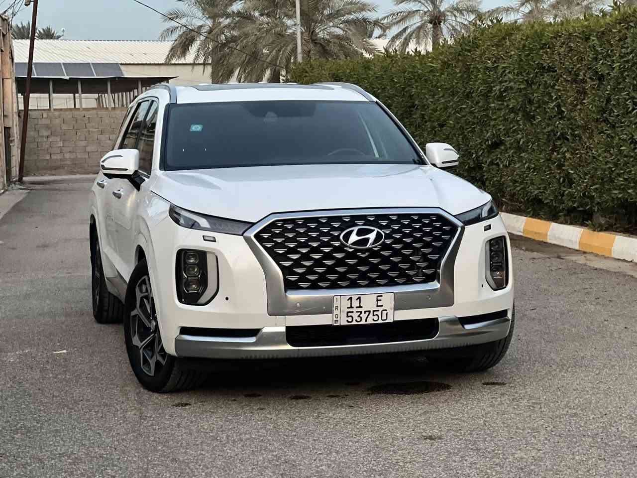 السلام عليكم 
بلسايد مديل 2022تلكرافي
فول مواصفات حادث بنيد مبدل نفس لون بدون صبغ 
ماشيه 67ميل جديده السياره ترهم مراوس 
***********
