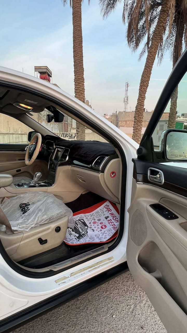 سلام عليكم ، للبيع
جيب 2018 Limited خليجي وكاله هارلم 
فووول الفول اعلى مواصفات رادارات حساسات شاشات
سياره كلش جديده وحلوه بالعافيه ع الياخذها 
ماشيه 49 الف فقط
رقم بغداد بسمي تحويل مباشر 
بيها رش صبغ البنيد فقط وشخط بسيط بالتكمه مسحوب كارت 
الباقي مكفول من كلشي مكينه مفتوحه  
مكاني بغداد شارع المطار 
الشراي يتصل ويدلل 
***********
***********
