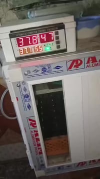 ياالله متوفر فقاسه بيض دجاج /بط اي نوع بيض عن تجربه تريد تسوي منها مشر...