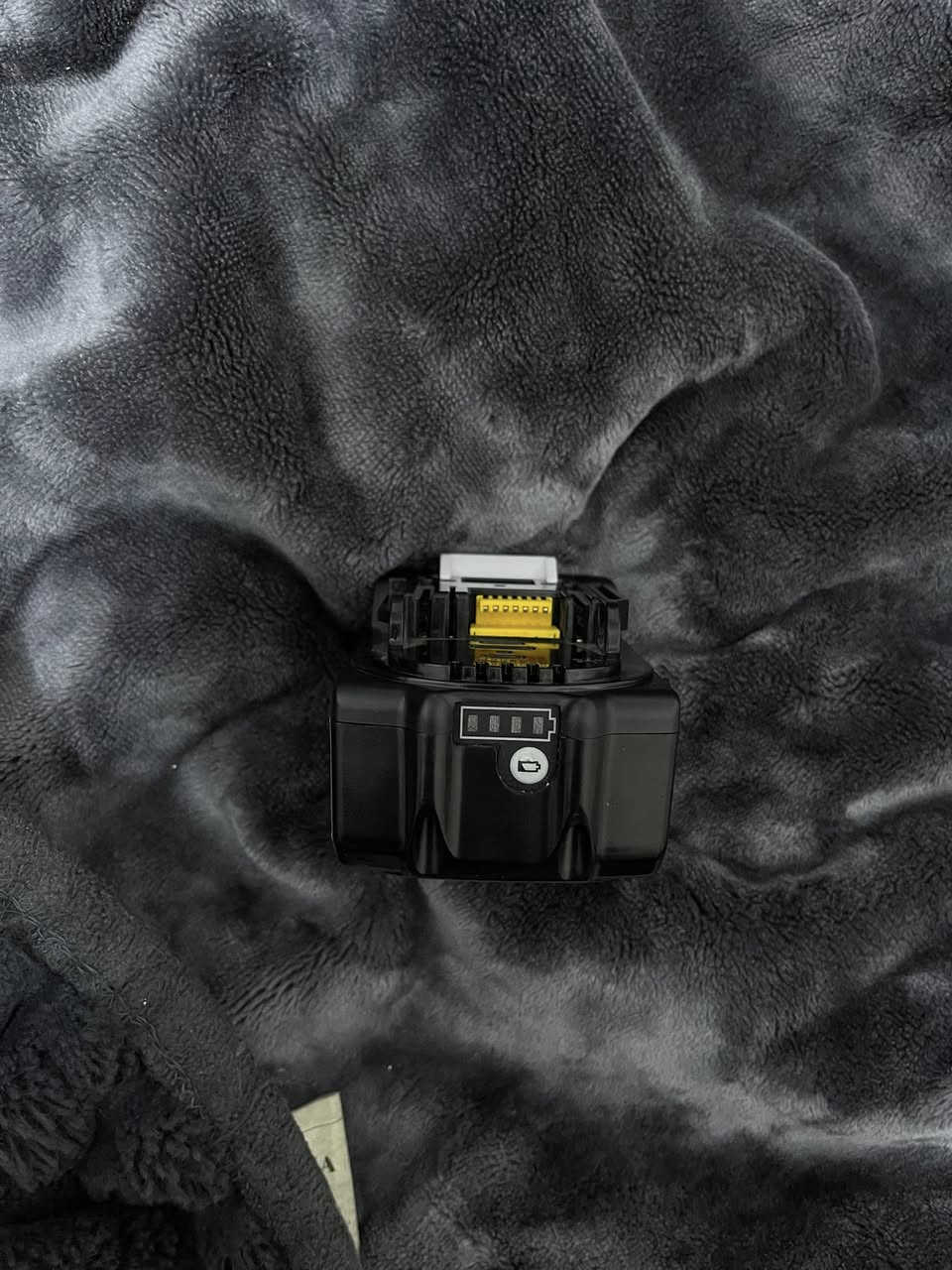 بطارية 18 فولت 5 امبير جديدة غير مستخدمة وزن ثكيل (سعرها 10 الف) وبالعافية


**إذا كنت صاحب هذا الإعلان وتريد حذفه لأي سبب، رجاءا أرسل رسالة إلى الدعم الفني**