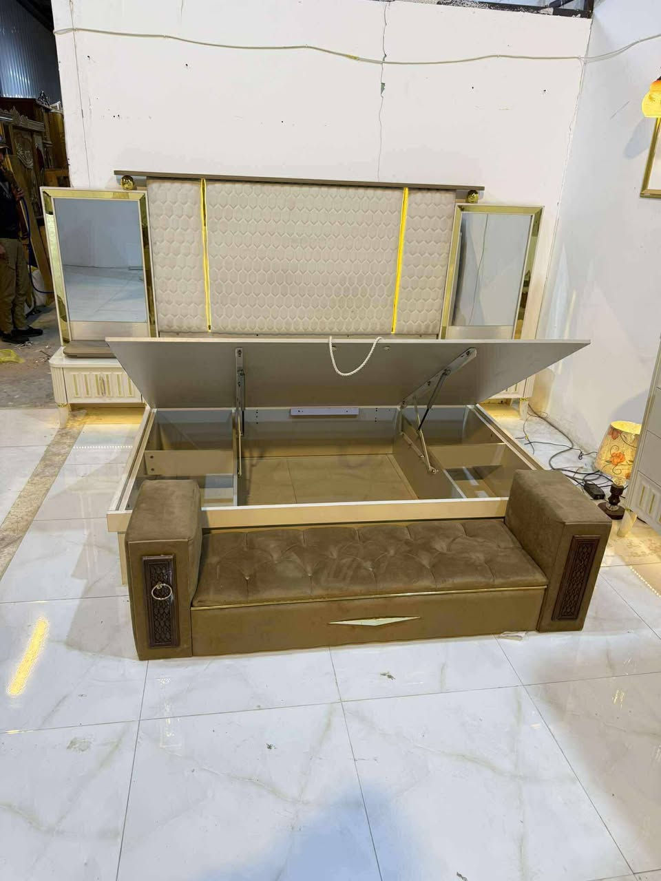 غرفه نوم ترڪيه مستخدام
 زاويا  ملڪيه موديل 2026
فول  نضافه دوشمه وتࢪ بروف
نضافه 95
ناره شغال غرفه استخدمه اقل شهر 
9قطع 
كوالتي عالي 
مودرن 🍂🍂🤍
سكك هايدروليك 
نضام ابواب شغل ثقيل
نقل وشد مجانا داخل بغداد


**إذا كنت صاحب هذا الإعلان وتريد حذفه لأي سبب، رجاءا أرسل رسالة إلى الدعم الفني**