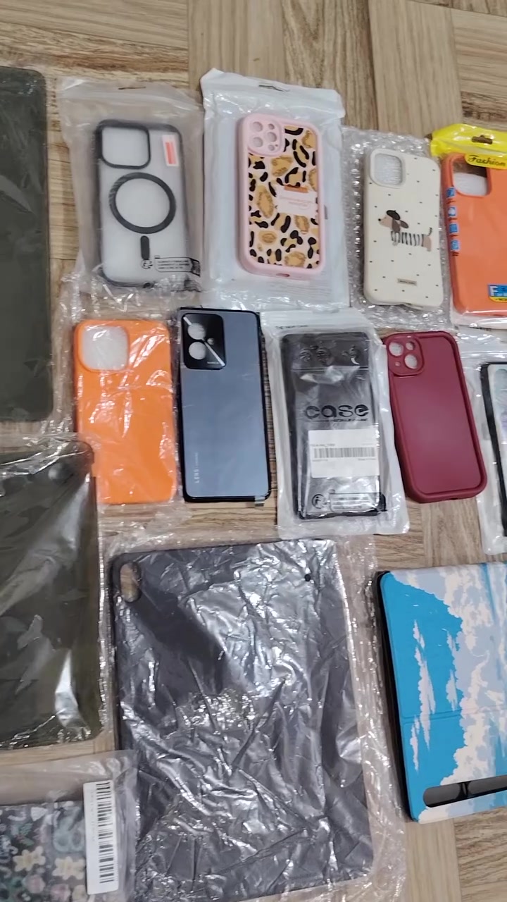 شلعة كفرات ايفون وكفرات ايبادات
18 كفر موبايل
6 كفرات ايباد بيهم اثنين احترافيات ام الكيبورد
رايدتهن ب 25 الف


**إذا كنت صاحب هذا الإعلان وتريد حذفه لأي سبب، رجاءا أرسل رسالة إلى الدعم الفني**