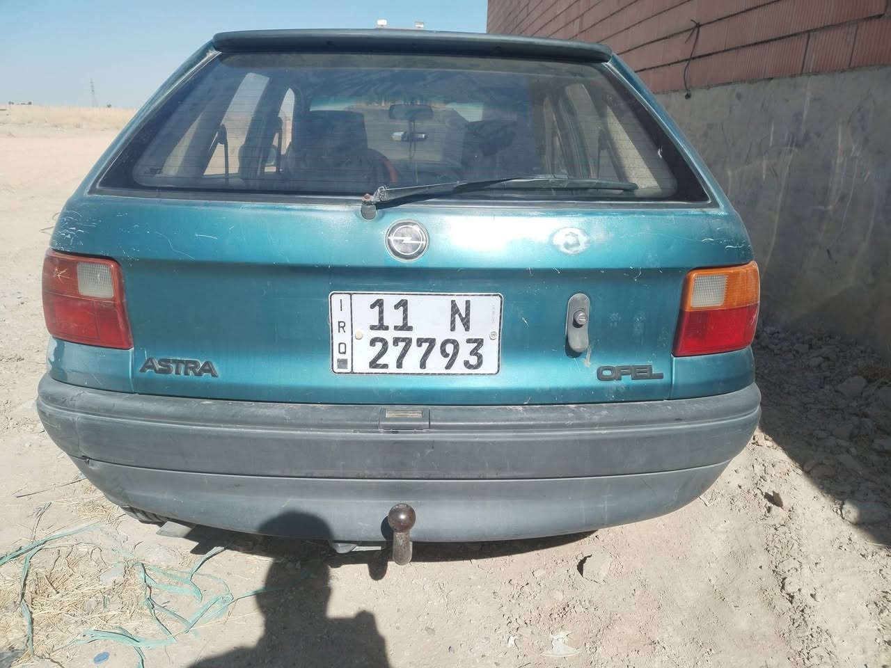 سلام عليكم اوبل استرا موديل 93 محرك 1400 سياره نظيفه جدا بلاديه السعر 34 وبها مجال رقم ***********  مكان السياره سامراء

