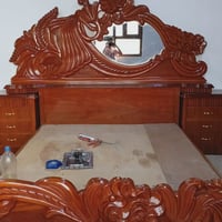 عندي هاي الغرفه ريدها بمليون ونص التواصل عبر الرقم 07701757226