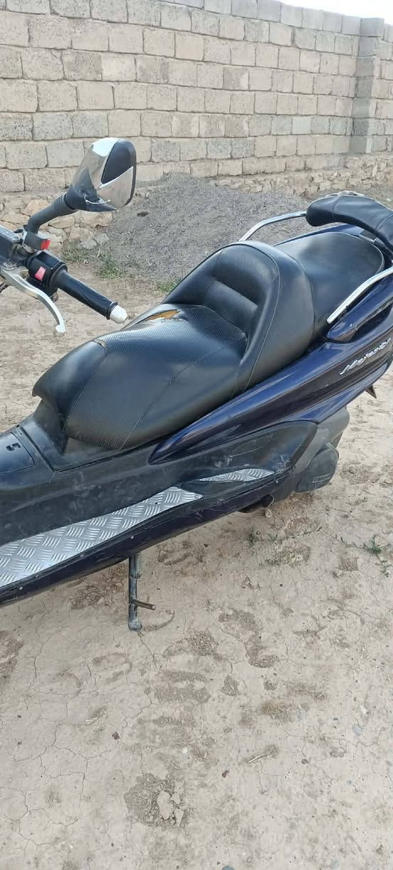 دراجة جاهزة .وين ما أتريد ..اتروح..روح...السعر 800000.. وبيها مجال...وهذا رقمي *********** موصل, نينوى
