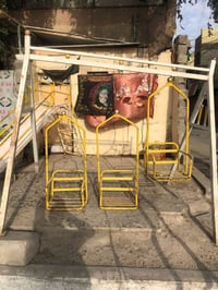 مراجيح للبيع العدد مثل ما موضح في الصور تفصال حديد درجه اولى الاستفسار...