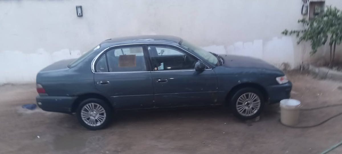 سلام عليكم 
سيارة كورلا مديل 91 مكفولة من نقل وكص رقمها بصرة 
العنوان بصرة ابوصخير للتواصل ***********.
السعر 35 وبيها مجال.
