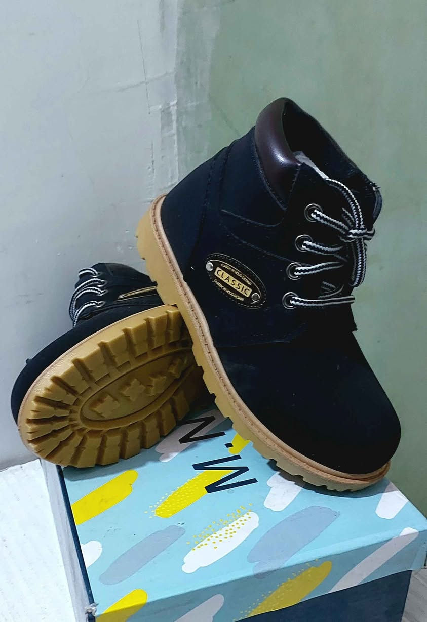 تصفيةقطعة13قطعتين25نص بوت ولادي كوالتي عالي جلد ناشف كما تتوفر ابوات واحذيةرجاليةنسائيةتوصيل5 الف بغداد, العراق


**إذا كنت صاحب هذا الإعلان وتريد حذفه لأي سبب، رجاءا أرسل رسالة إلى الدعم الفني**