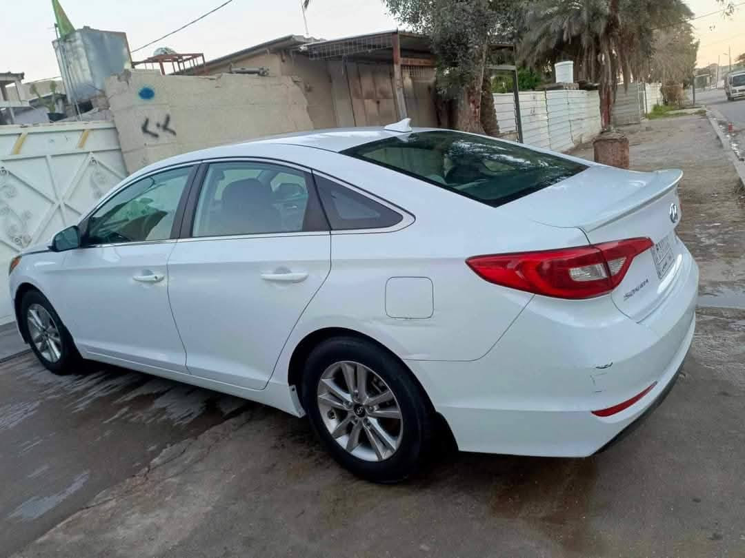 السلام عليكم
سوناتا 2016
 وارد بدون حادث
حادثها بالعراق خشم الجاملغ الأمامي بارد
سياره بدون صبغ بلاديه 
سياره كلها بلادييه
رقم بغداد.   نكول مميز 
مشروع وطني بأسمي
مكان السياره الغزاليه
السعر140 وبيها مجال 
 ***********
***********
استفسار اتصل
