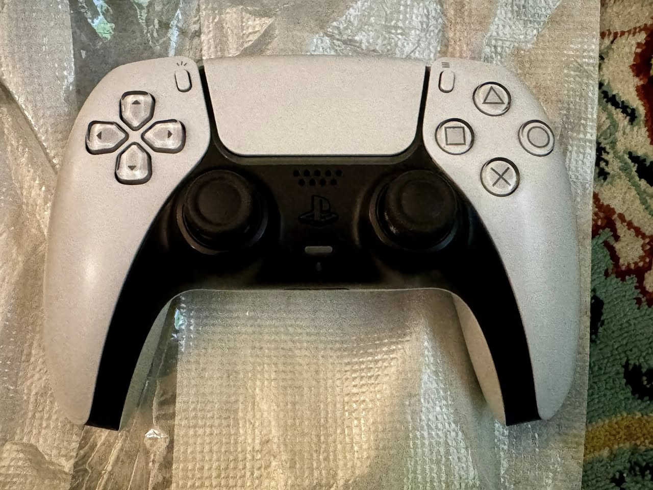 للبيع PS5 Fat استعمال جدا قليل اخو الجديد ملحقات  كاملة كما موضح بالصور  
السعر ٥٥٠ الف
مكاني بغداد زيونة  
0787 697 1089
