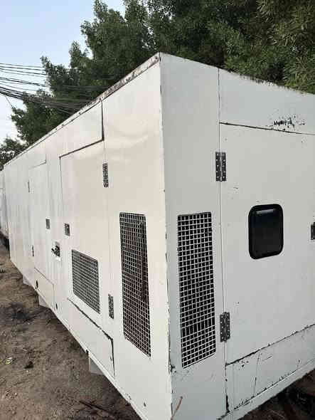 سلام عليكم 
للبيع كاتم بيركنز أف جي ولسن( فارغ )
جديد جدا مابي نقص للستفسار
***********
