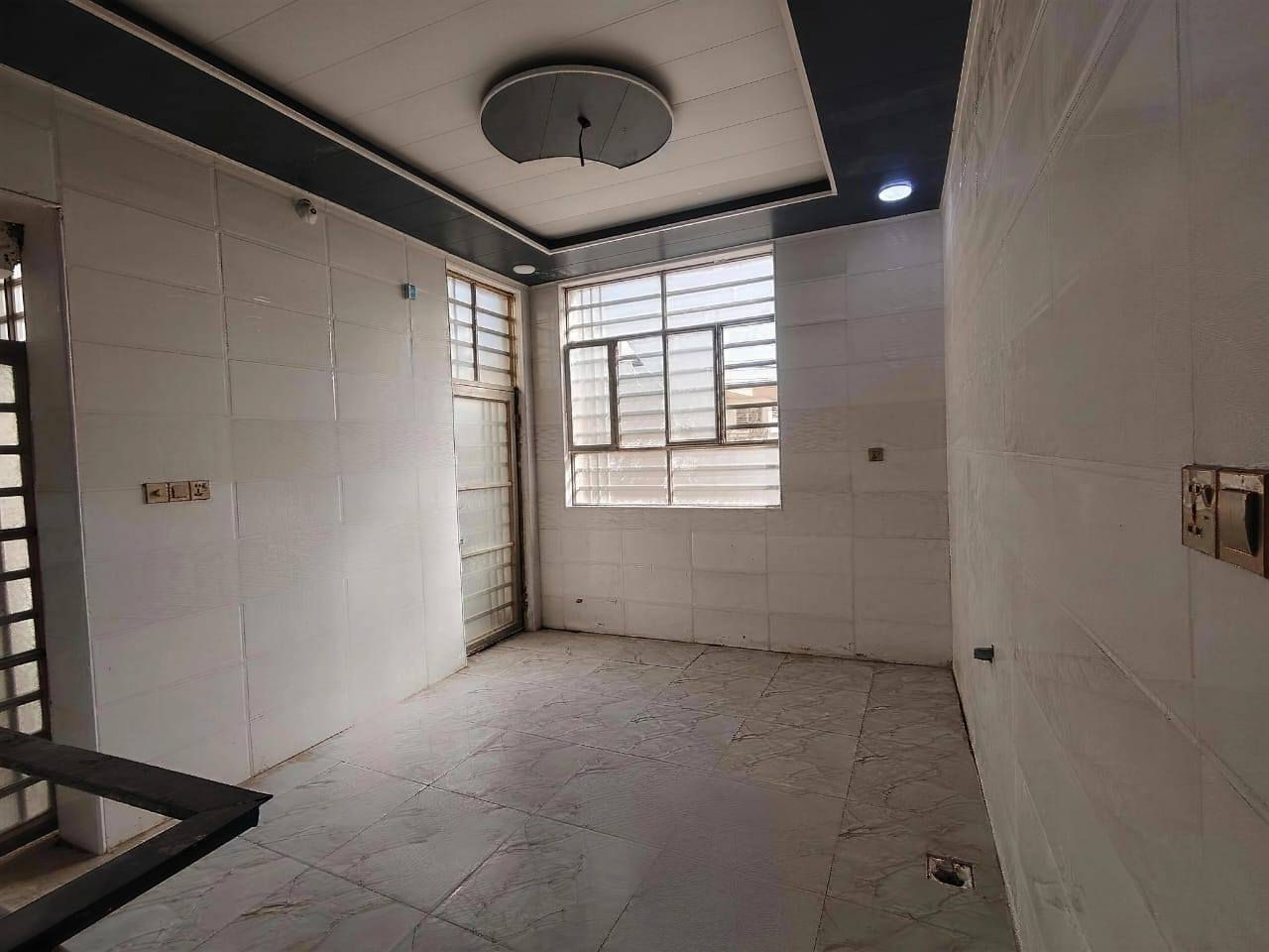 دار للبيع 150م🏡 (مكتب الخليج للعقار عمود327)
*********** وتساب

موقع /نجف 🏡شارع الحولي مال المطار عمود 327

البناء 🏡 

غرفتين /صاله/مطبخ / ستقبال/ صحيات/

بناء فول/ اساس + سقف كونكريت + طابوك

ألخدمات 🏡 #بعد_عن_سوق_100م

ماء/كهرباء/مدارس/سوق/تبليط/لحد الباب
