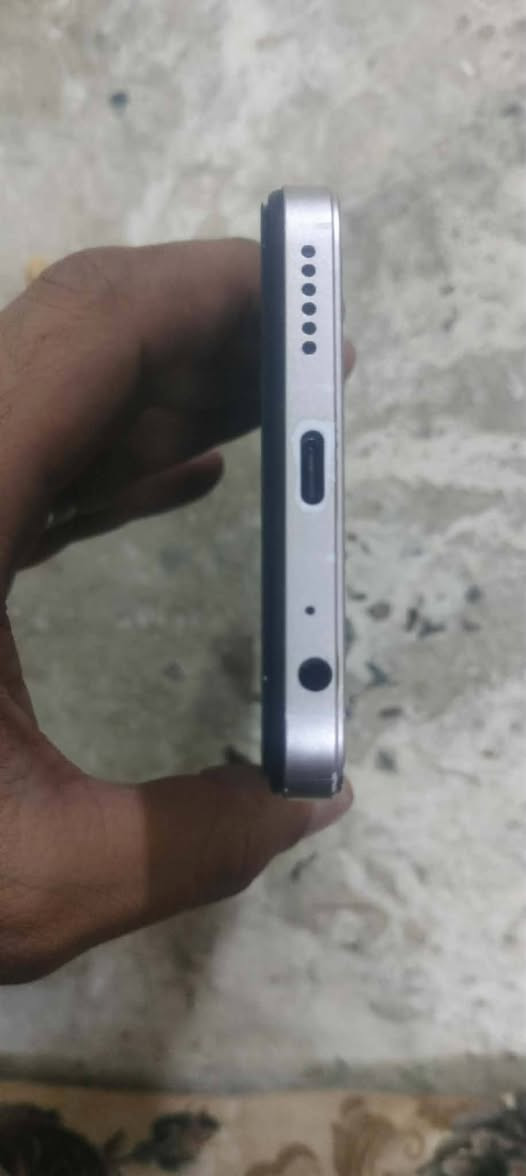 تكنو سبارك 10 نضيف مامفتوح شرط ذاكره 128/رام 8+8
مثل ماوضح بل صور جهاز نضيف بدون ملحقات سعر 150 بي مجال بسيط  عنوان موصل  ايسر منطقة الرشيديه للاستفسار هاتف ***********///***********
