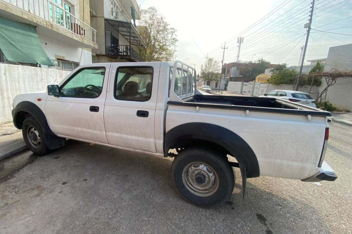 پیکاب نیسان 2012 دەبل ئەکسل
 بۆنیت و جاملغی لای سایەقی گۆراوە
دەرگای سایەقی و دەرگای دوای سایەق 
نیوەی سبوغە  و دۆسیەکەشی 
ژێر دەرگای دواوە یەک بست سبوغە+
 ناوی گرتوە لای سایەق بەس کەم زۆر نیە   +
 تایە و کلاج و عینە و تاخم پێش و رادێتە
 و پاتری و رۆنی و هەمووی تازەیە 
تازە تەعمیر کراوە +
سنەوی نوێیە تاوەکو 2030 هەزەی نوێیە
 بە ناوی خۆمانە یەکسە باناوت دەکەین
 رەقەم سلێمانیە و 282 هەزار رۆیشتوە

 سـعـر : لە کۆمێنت داوابکە ڕاستەوخۆ بۆت دێت 📥 

گێر و مەکیەنەی بەشەرت 
هیچ کێشەیەکی تێدا نییە 

ژمارەی خاوەنەکەی 
***********
