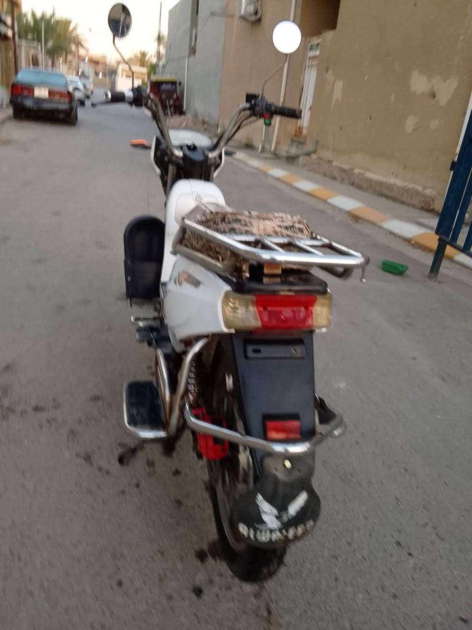 سلام عليكم دراجه شحن هارلي بطاريات وسط زينه نظيف 70/100 اشاير لايتات شغاله السعر 300 وبيه مجال


**إذا كنت صاحب هذا الإعلان وتريد حذفه لأي سبب، رجاءا أرسل رسالة إلى الدعم الفني**