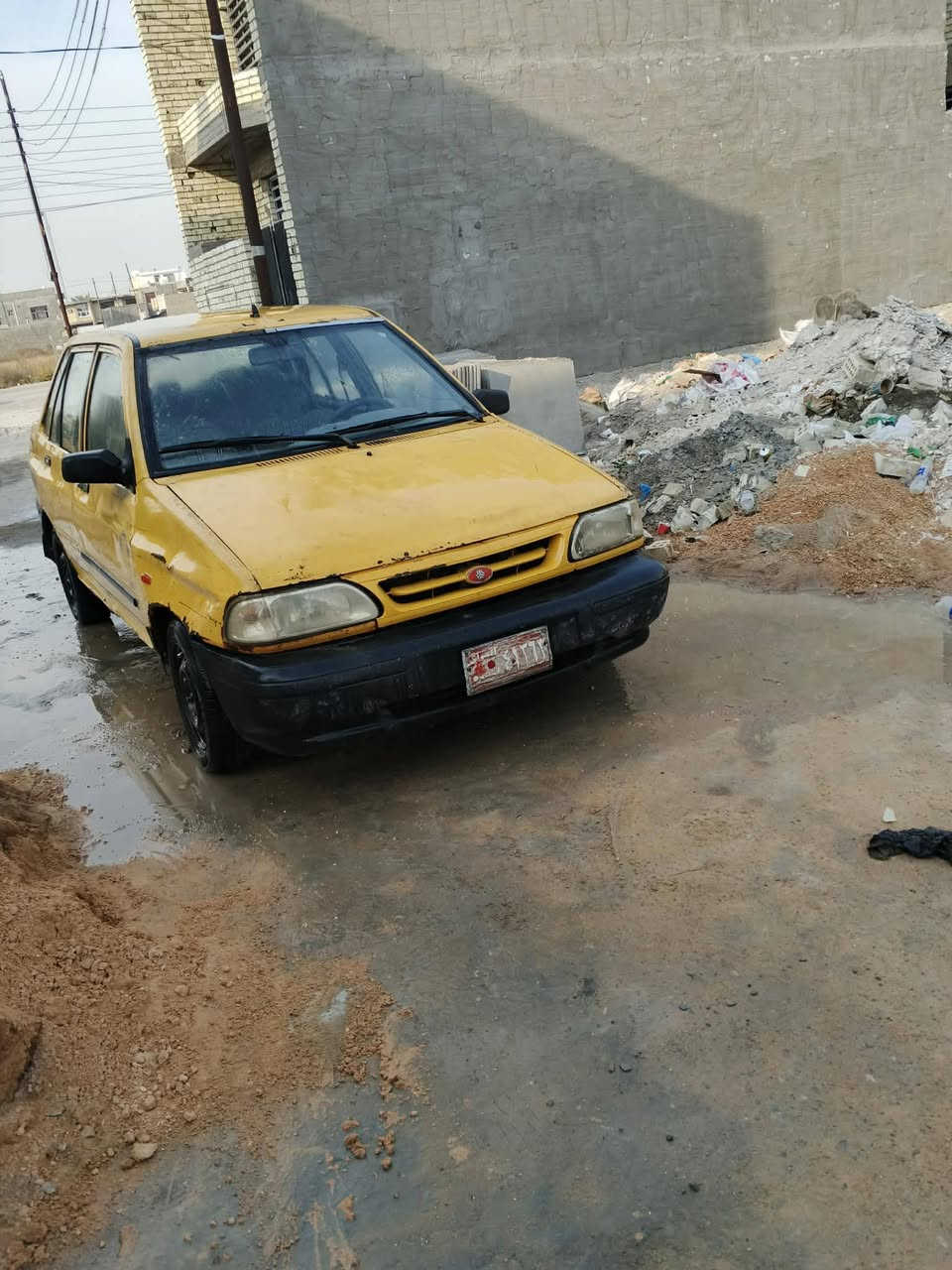 سايبه للبيع موديل 11رقم احمر بيه تحويل شغاله مابيه اي نقص كبل للشارع السعر 13/.  *********** مكاني بابل المسيب
