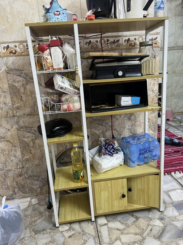 كاونتر ب١٥٠ قفل
طباخ ب٦٠
كزامة ميز تلفزيون ب٢٥
مجرات ميز مطبخ ب٢٥ 
***********
