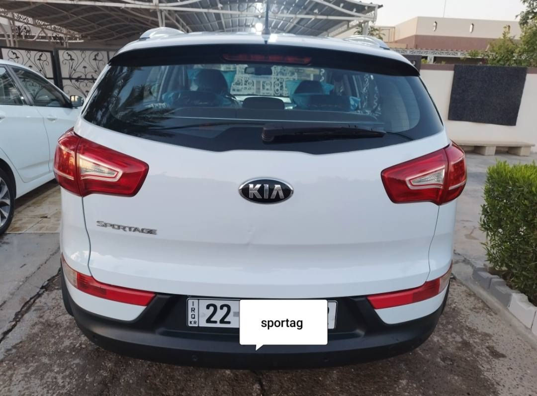كيا سبورتاج 2014 مكفولة كفالة عامه عدا  بارد صغير في جاملغ السائق كير محرك كل بالشرط بدون فتح فول مواصفات عدا بصمه وفتحه بطاقه بنزين موجود  ***********
سعر 156 كركوك, العراق
