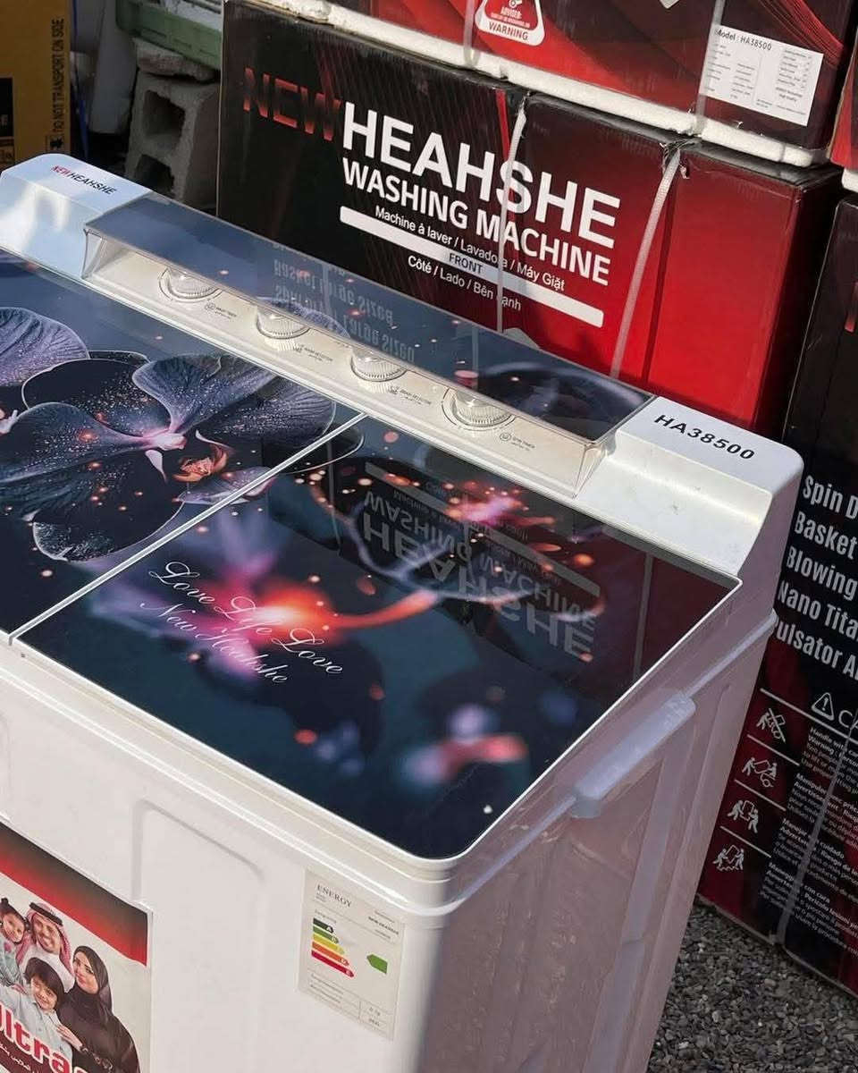 مساء الخير ع جميع 💥💥فقط عروض اليوم 

اليوم وصلت غساله هيتاشي وزن 38 كيلو 
شكل بلازما وكفائة عالية في العمل ...تغسل بطانيه 
ضمان سنه دبل ماطور 

كل هذا بسعر 160 الف دينار عروض يوم الجمعة فقط💥💥
***********
متوفر توصيل للجميع محافظات العراق
مجمع النور للأجهزة الكهربائيه..في الديوانيه
