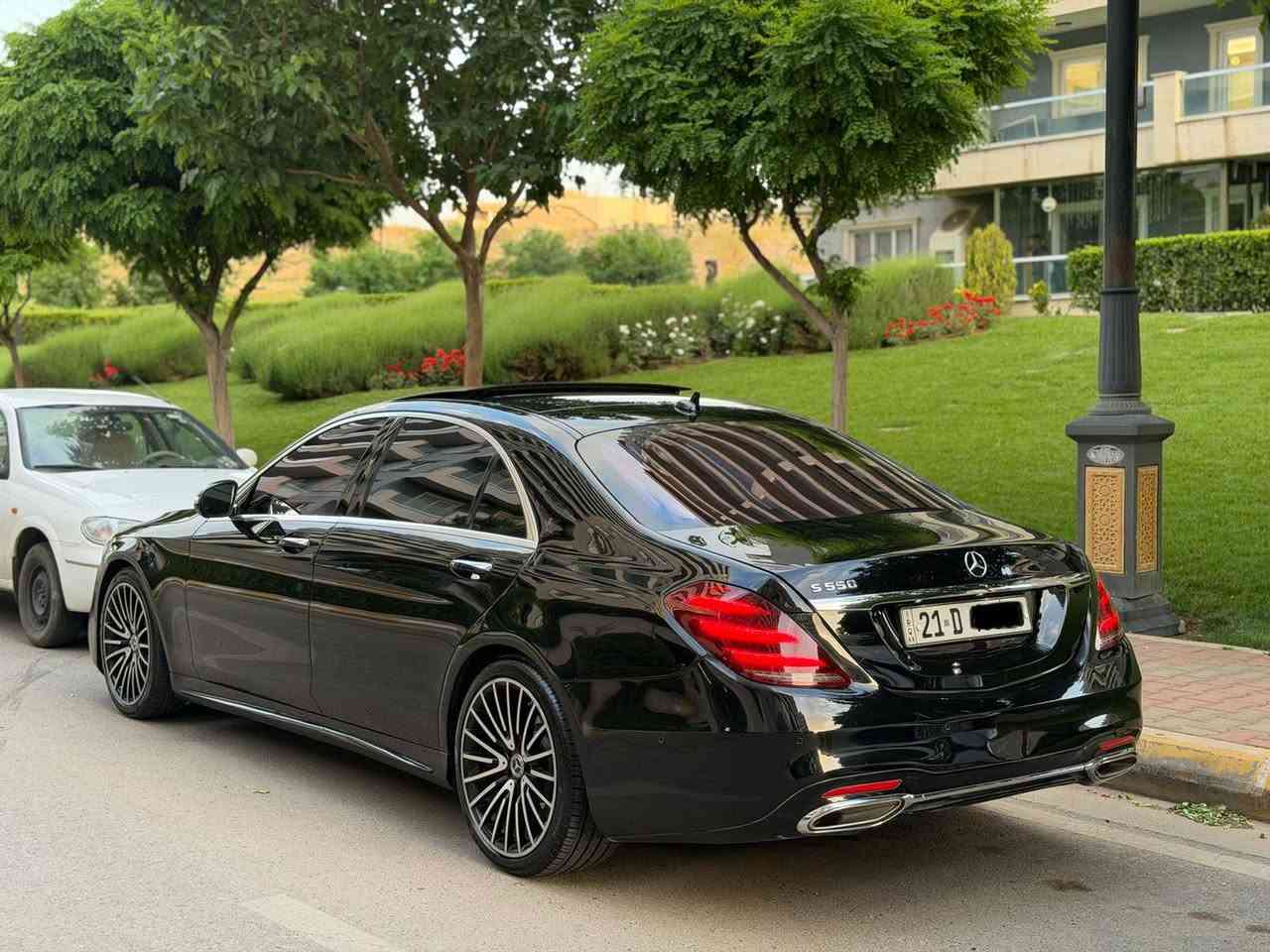 الفخامة الالمانيه بسعر مناسب جدا مارسدس مديل 2017 حجم S 550 فووول مواصفات داخل بيج محدثه 21 وارد أمريكي جاملغ خلفي ونص الباب بدون دواخل او ايرباك وبالعراق صار بيه شويه صبغ بالجاملغ الأمامي كير محرك صدر كله بلادي ومابيهم أي نقص صفر مسج رقم وهزه جديد تحويل مباشر مكان السيارة بغداد الكرخ أي استفسار اتصال ع الرقم او وآتس *********** بغداد, العراق
