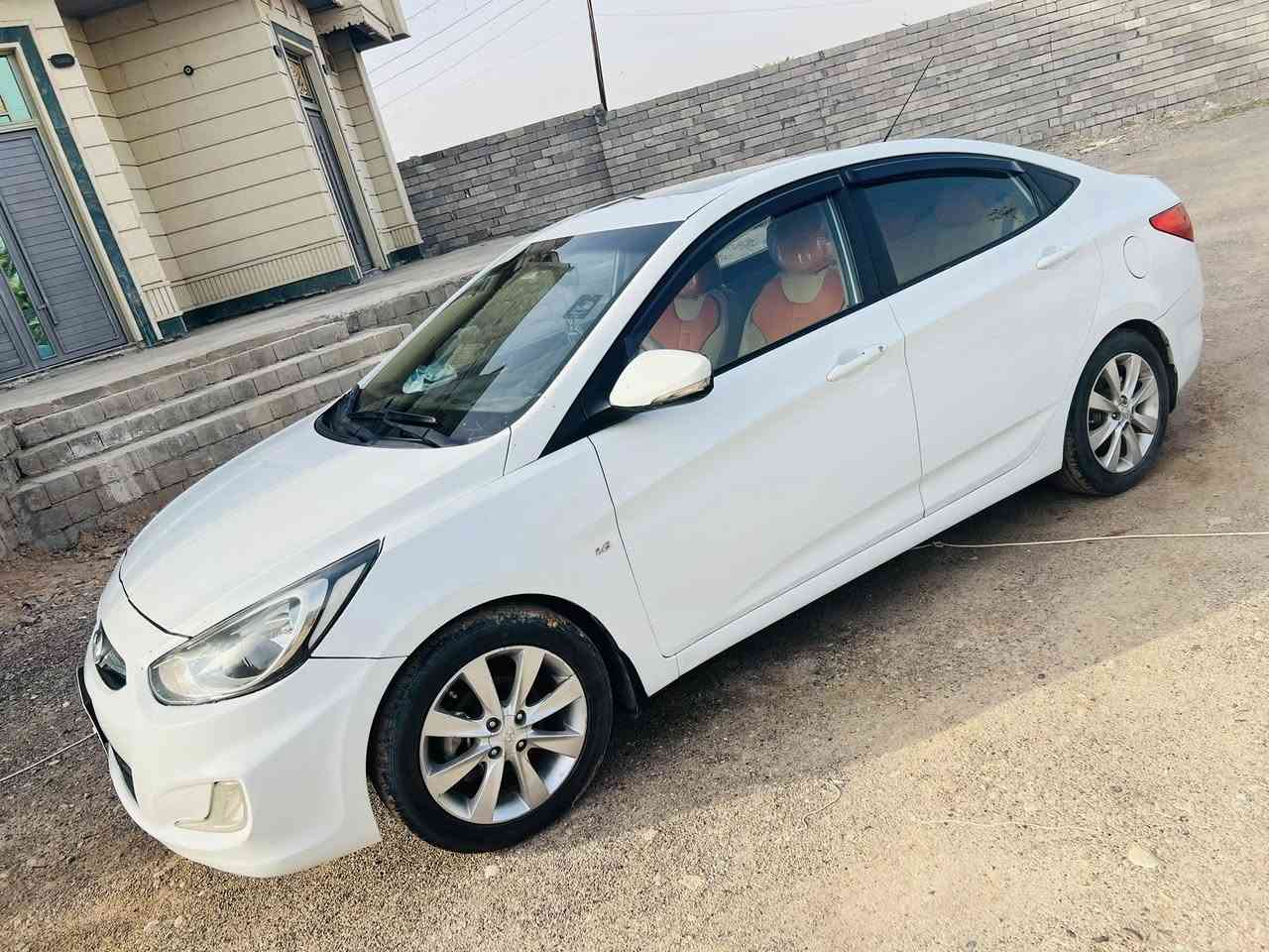 السلام عليكم

اكسنت للبيع فقط 

اكسنت  خليجي موديل2012

فول 1/1

1-فتحه 

2-اشاير بل مري

3-اربعه دسك 

4- اربعه جام كهربائي

محرك(1600) تنفس طبيعي

_كير شرط

_محرك شرط 

_كهربائيات كلها بل شرط

_تبريد ثلج 

_تايرات 4️⃣ جدد

بيها شبر بارد بصف باب السايق بالباب

مكان السياره البوطعمة

الاتصال ***********
