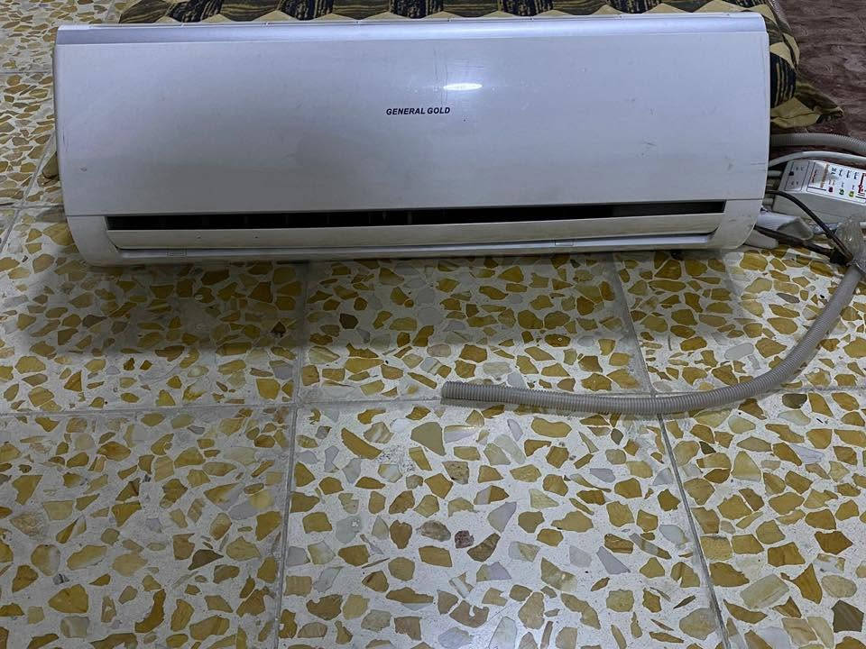 سبلت للبيع طن واحد جنرال كولد نوعية زينة مستعمل موسم واحد تبريدة ثلج
سعرة 300 الف مكاني بغداد حي الجهاد

***********
