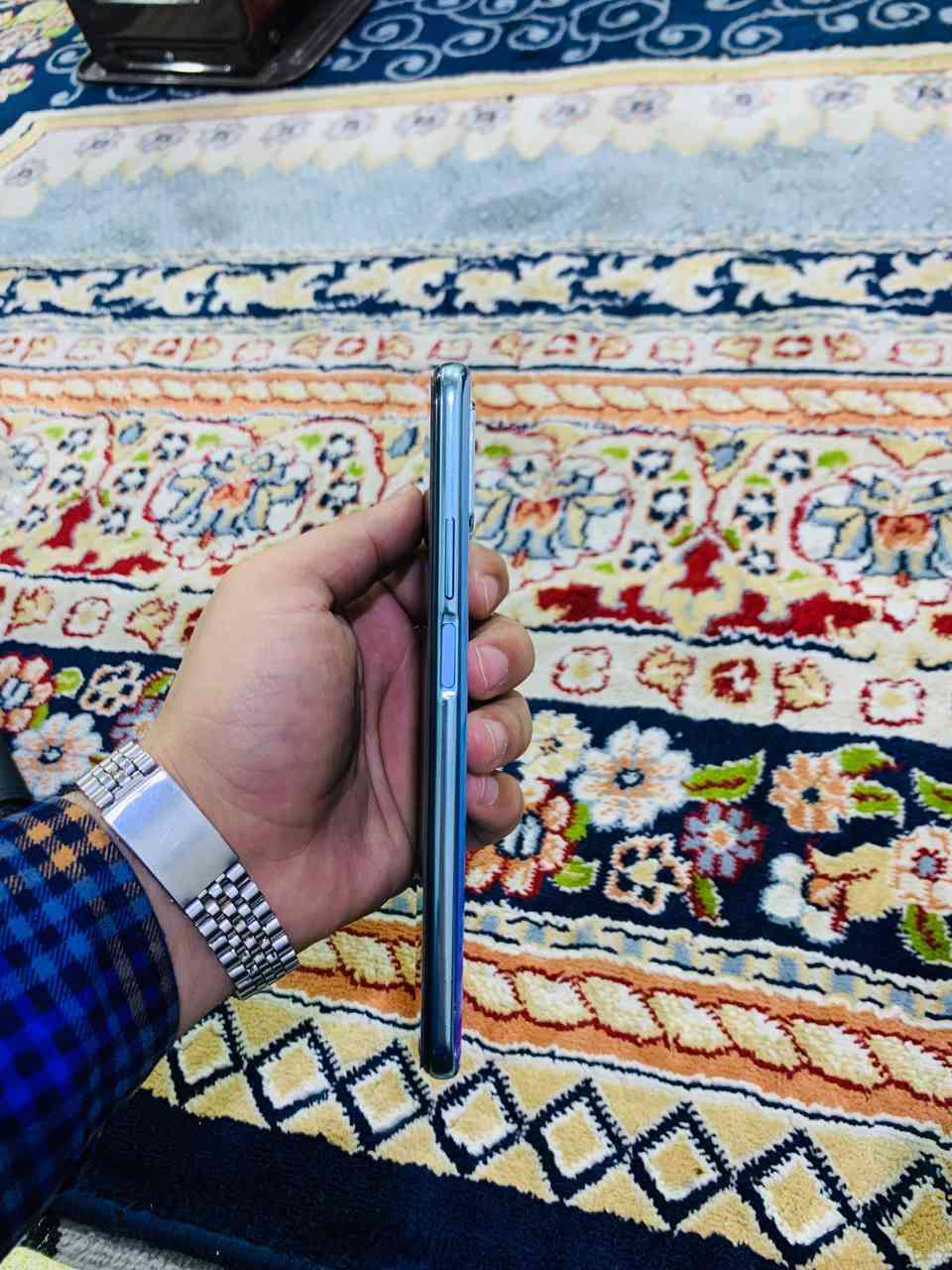 جهاز للبيع y9s نضيف ذاكرة 128 فقط كامرة امامية عاطله سعره 75 وبي مجال بسيط للاستفسار خاص او الاتصال عل رقم***********
