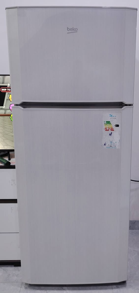 السلام عليكم
ثلاجة بيكو beko نظافة 100٪ للبيع السعر 250
الاتصال ***********
