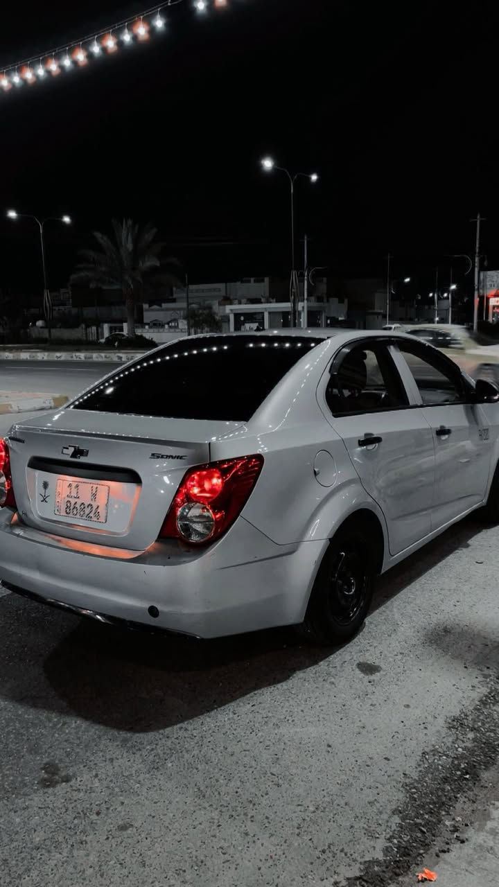 شوفر سونك 2012 خليجي كفالة عامة ماشية 106 عليها صيانة كاملةالارضية مدوشمة جلد والكشنات ايضا 
السعر ٧٩ 
للاستفسار ***********
غير متواجد علنت
