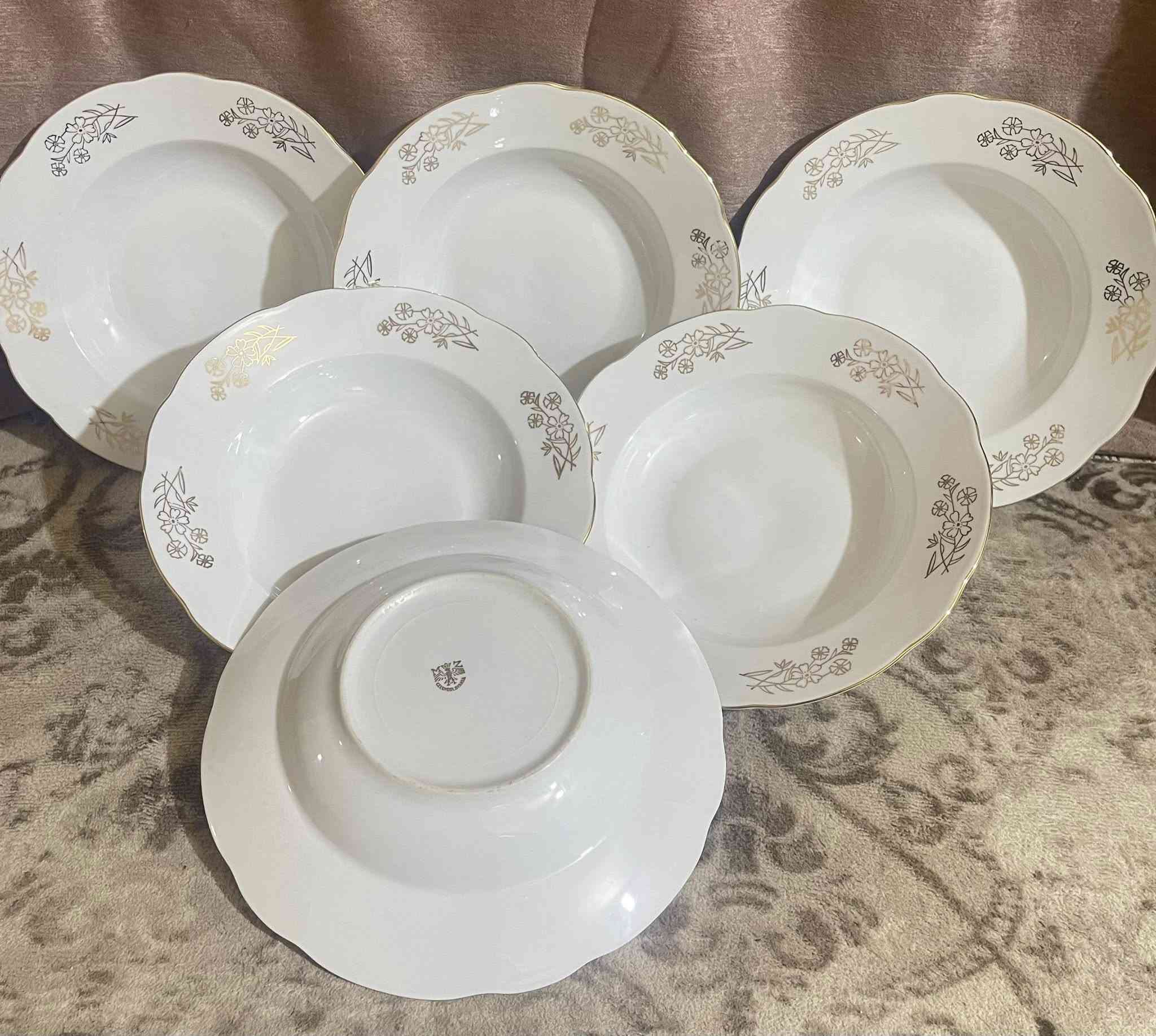 (٦) صحون كبيره وعميقه چيكي ابو الورده مختوم غير مستخدم لوك قياس قطر الصحن ٢٥ سم السعر خاص لطفاً يوجد توصيل لكل محافظاتنا الحبيبه


**إذا كنت صاحب هذا الإعلان وتريد حذفه لأي سبب، رجاءا أرسل رسالة إلى الدعم الفني**