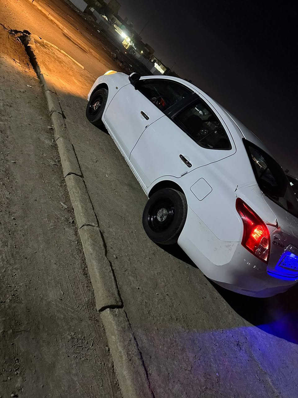 السلام عليكم اخوان للبيع نيسان سني موديل 2014 مكفوله العنوان العماره السعر 95 رقم الهاتف *********** التصال على الرقم فقط
