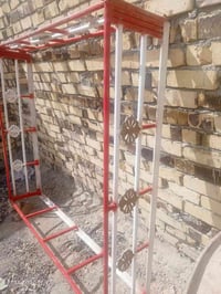 للبيع محجر نضيف وجديد ستوه مصبوغ سعره 100وبيه مجال 07827698252