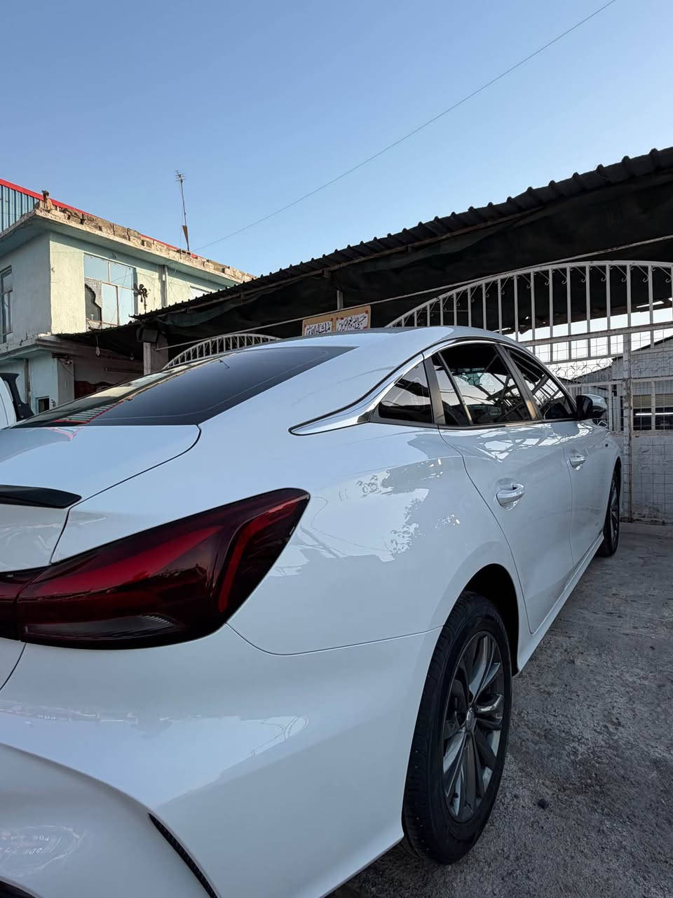 MG GT 2025 
هيج هيجي نية گير مةكينة هةموو بةشةرت 
٢٩ هةزار رۆيشتية 
فول فولة
***********
0750 490 11 38 أربيل, العراق
