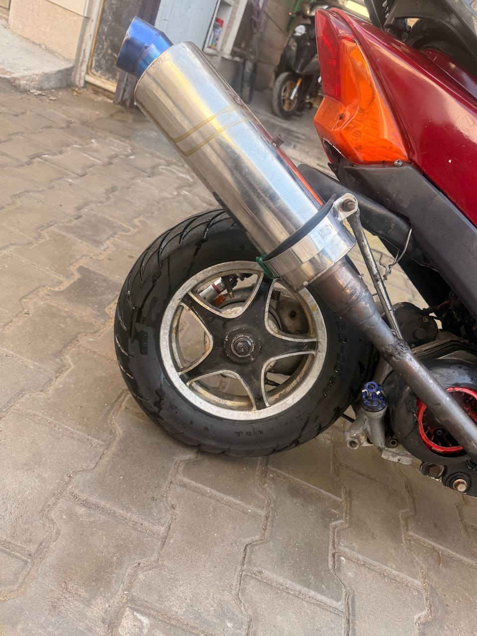 سلام عليكم
ماكس عدلة ياباني ٤ ولفات كور رياضي MTRT بوشة لو ٦٦ لو ٦٣ قوية كلش 

كلجات رياضي اصليات 

دبل خلفي كرزي 

دبل امامي كرزي RPM 

مازدة عمية 

يدات بريك كوسو 

قطرة اكسل مشمشي 

قطرة دهن 

ويالة نجمة اصليات 

كشن رياضي 

سبايدر رياضي 

بكلايت ٤ ولفات اصلي 

صلنصة بوري عدل اصلية 

كابريتر قفاز 

شيال هايبر اصلي

نقص بريك امامي فقط 

مكاني بغداد الكاضمية 

السعر 925 وبيهة مجال بسيط كلش 

شراي يتصل ***********
