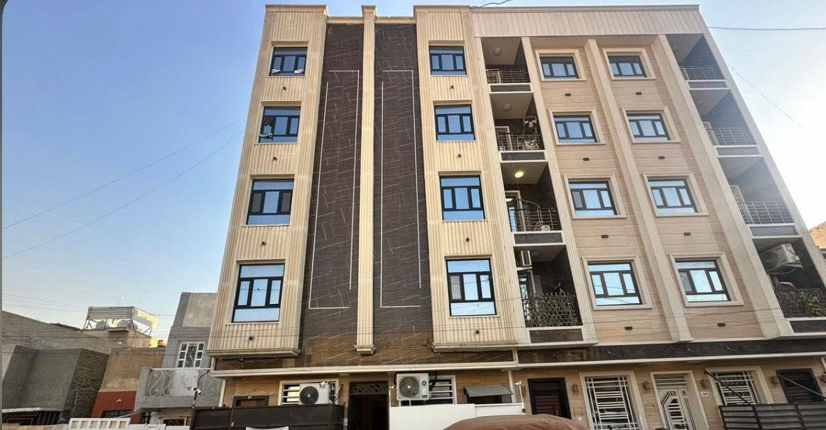 السلام عليكم ورحمة الله وبركاته
شقة في الاعضميه شارع جامع الانبياء بالقرب من مستشفى دجلة للبيع باسمي الطابق الرابع مصعد كبير جديدة زيرو بعدها سعرها 125  غرفتين نوم للستفسار ***********
