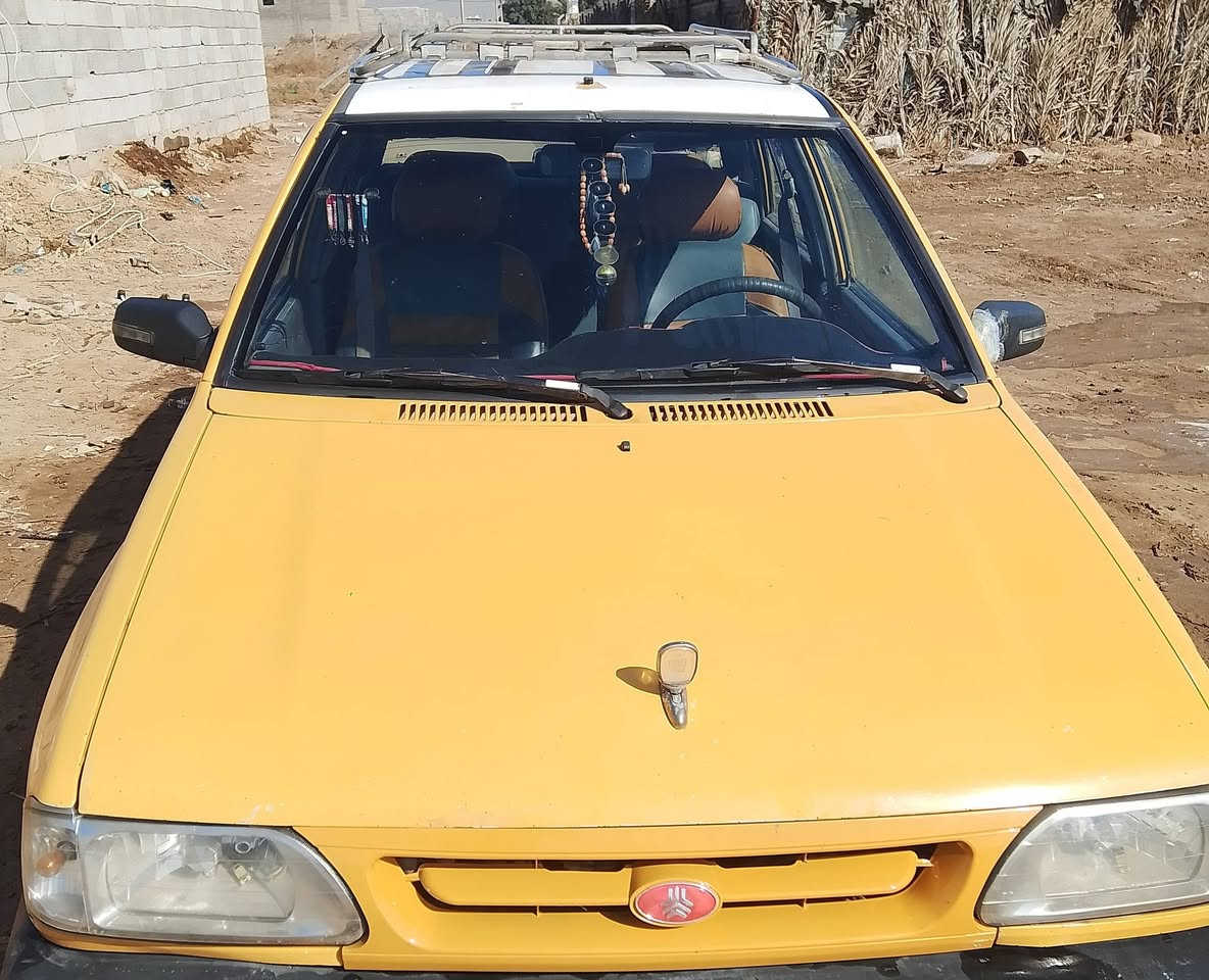 السلام عليكم عندي سايبة موديل 2013للبيع مكفولة من كلشي لاصبق ولاضربة عل البلاد تحويل مباشر مصغرة تخم تاير سدر جديد مكينة لاتبخر ولا تنقيص المكان بغداد المداىن فلكت سلمان باك  السعر27وبيهة مجال ***********
